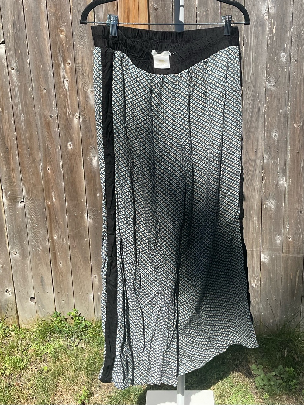 Matty M Black, Cream, Blue Scalloped Edge Patterned pants